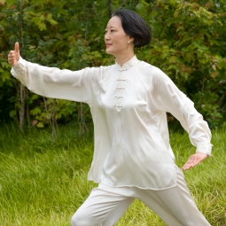 woman doing tai chi